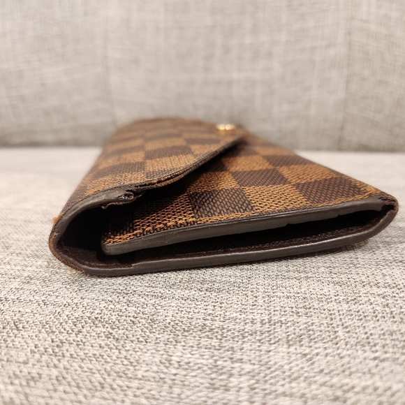Authentic Louis Vuitton Josephine Wallet - Picture 11 of 13